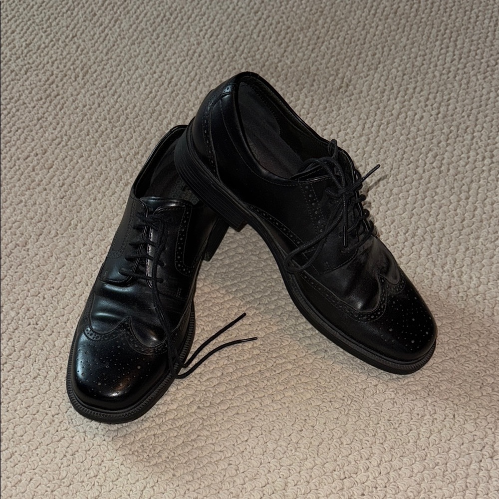 Rockport— Classic Black Men's Dress Shoes—sz10
